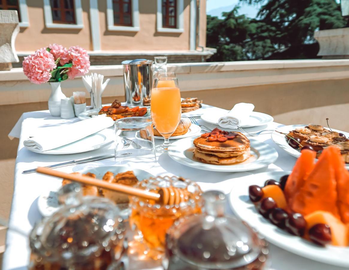 Hotel Argjiro Gjirokaster Ngoại thất bức ảnh