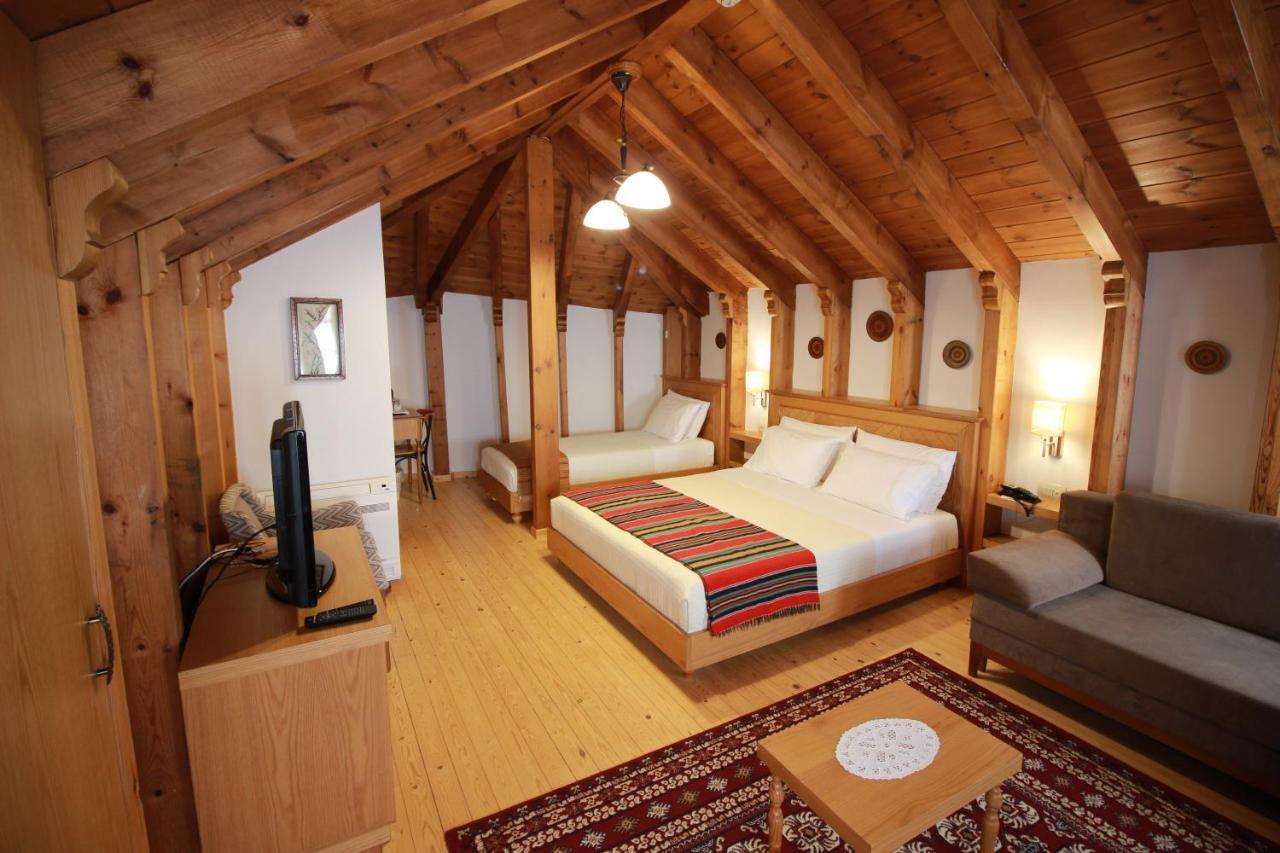 Hotel Argjiro Gjirokaster Ngoại thất bức ảnh