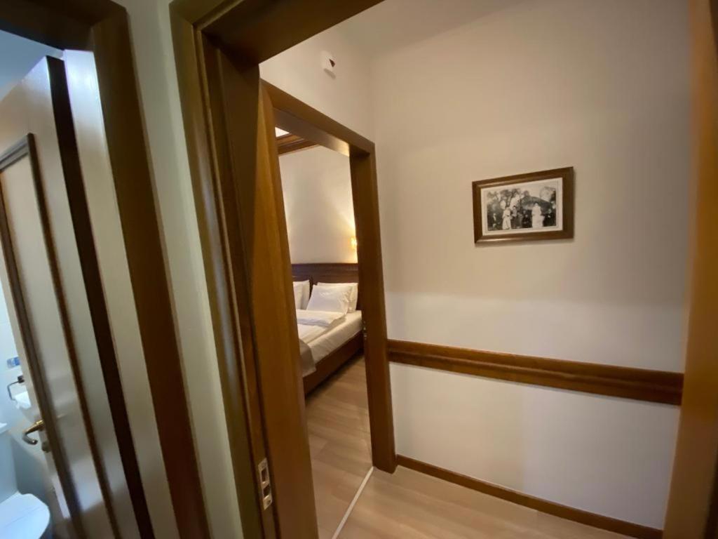 Hotel Argjiro Gjirokaster Ngoại thất bức ảnh