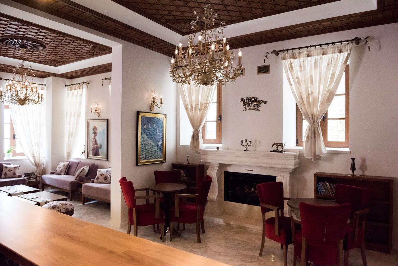 Hotel Argjiro Gjirokaster Ngoại thất bức ảnh
