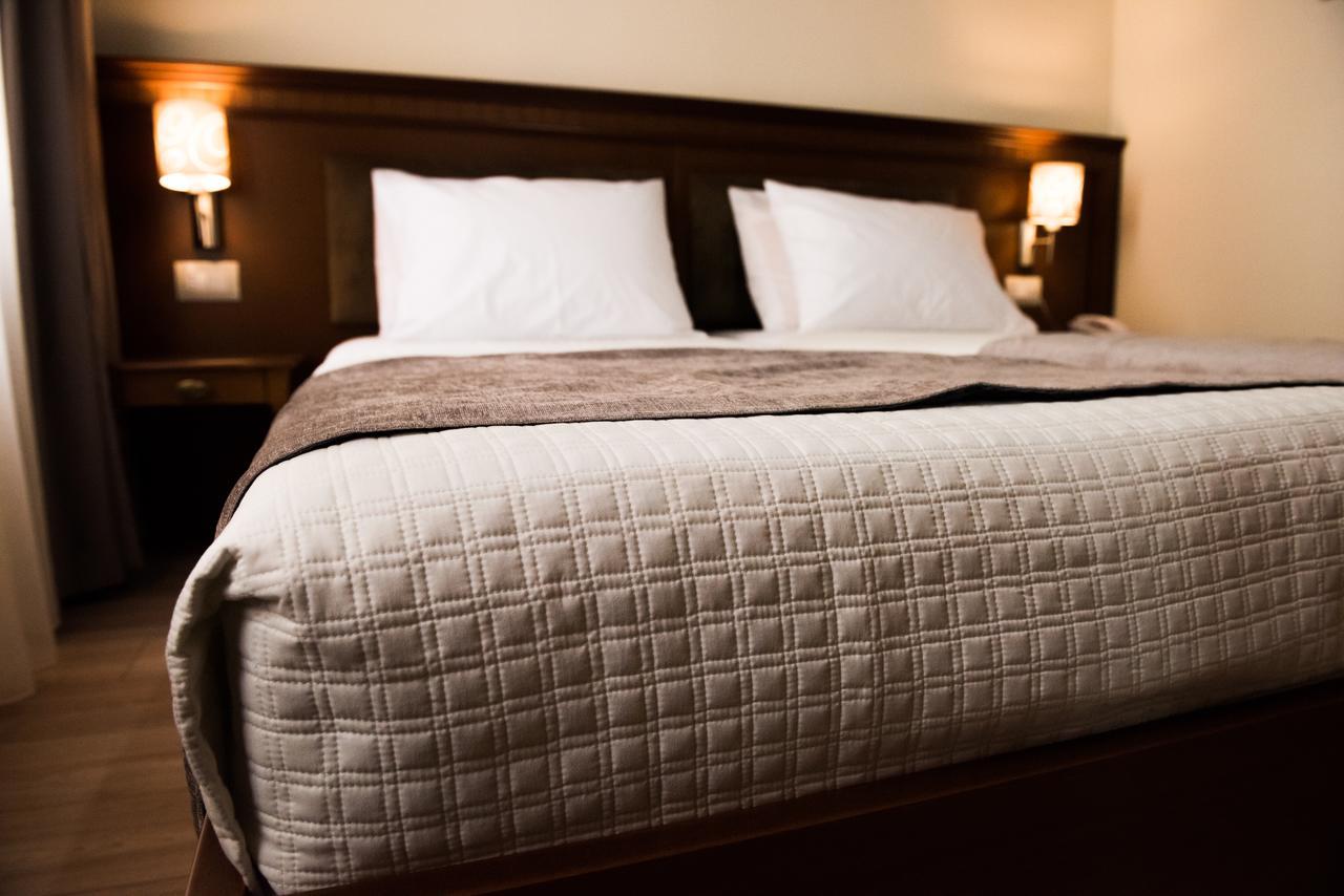 Hotel Argjiro Gjirokaster Ngoại thất bức ảnh
