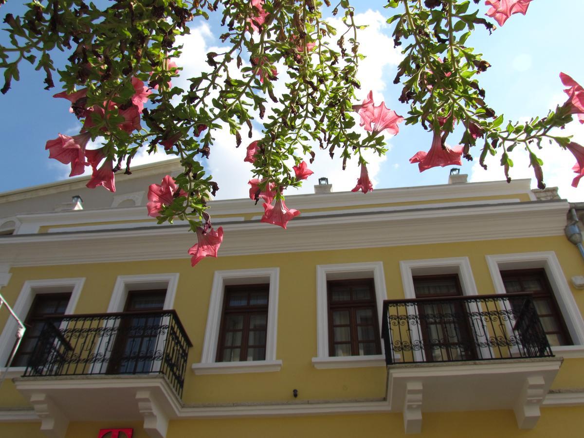 Hotel Argjiro Gjirokaster Ngoại thất bức ảnh