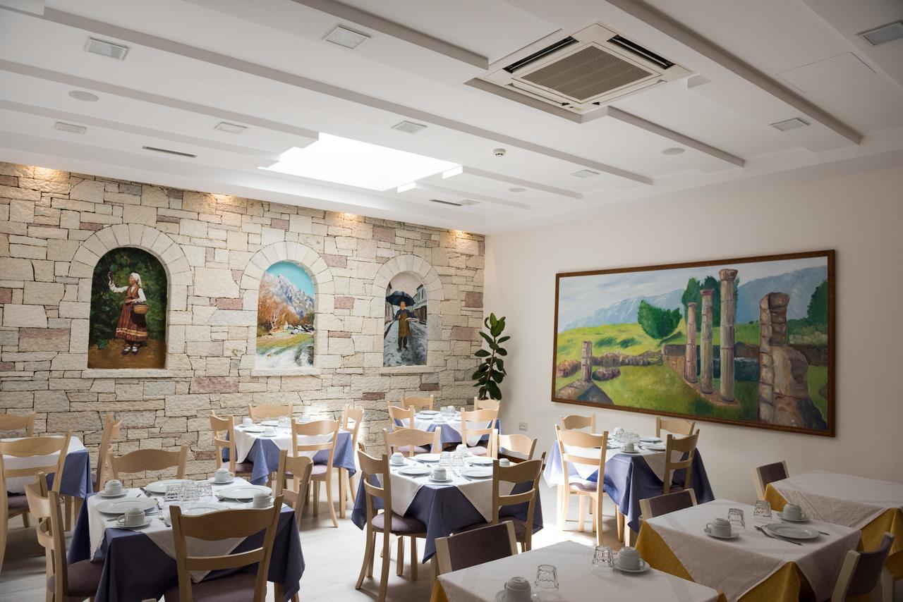 Hotel Argjiro Gjirokaster Ngoại thất bức ảnh