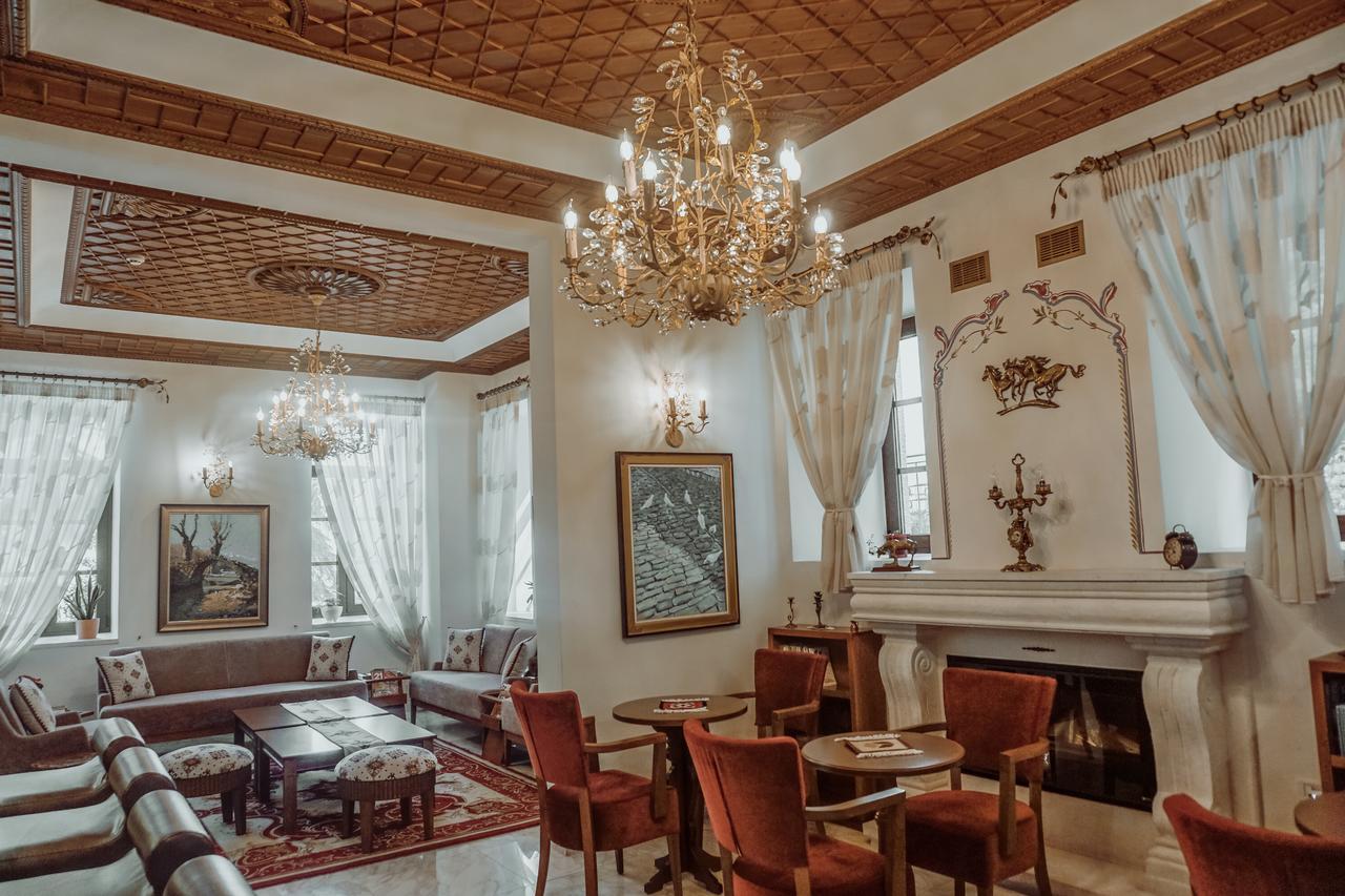Hotel Argjiro Gjirokaster Ngoại thất bức ảnh