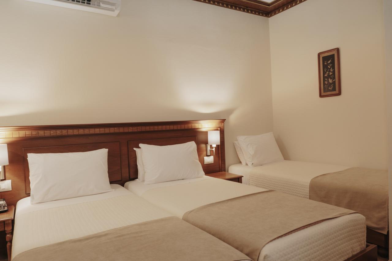Hotel Argjiro Gjirokaster Ngoại thất bức ảnh